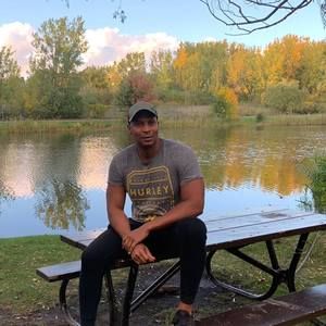 Meet your Posher, Rene